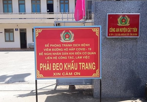 Lâm Đồng: Khuyến cáo người dân đeo khẩu trang, siết chặt kiểm tra du khách