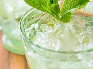 Hướng dẫn cách pha chế Soda chanh bạc hà