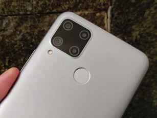 Realme ra mắt smartphone pin 6.000 mAh, chống nước, 4 camera sau, giá hơn 3 triệu