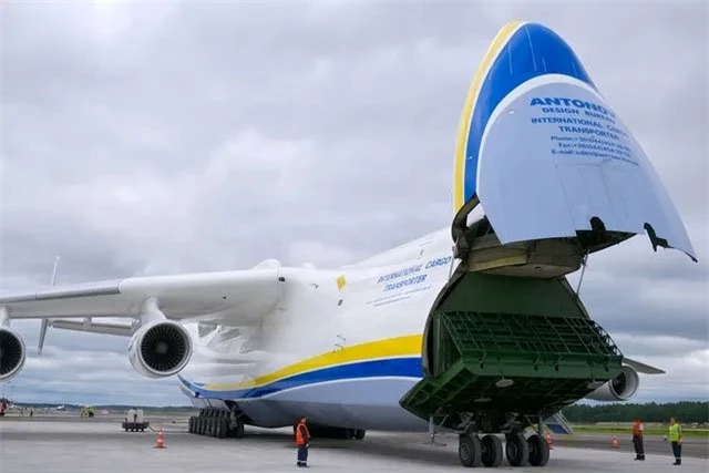 Antonov An-225 liên tục lập những kỷ lục thế giới với khả năng đáng kinh ngạc của mình.