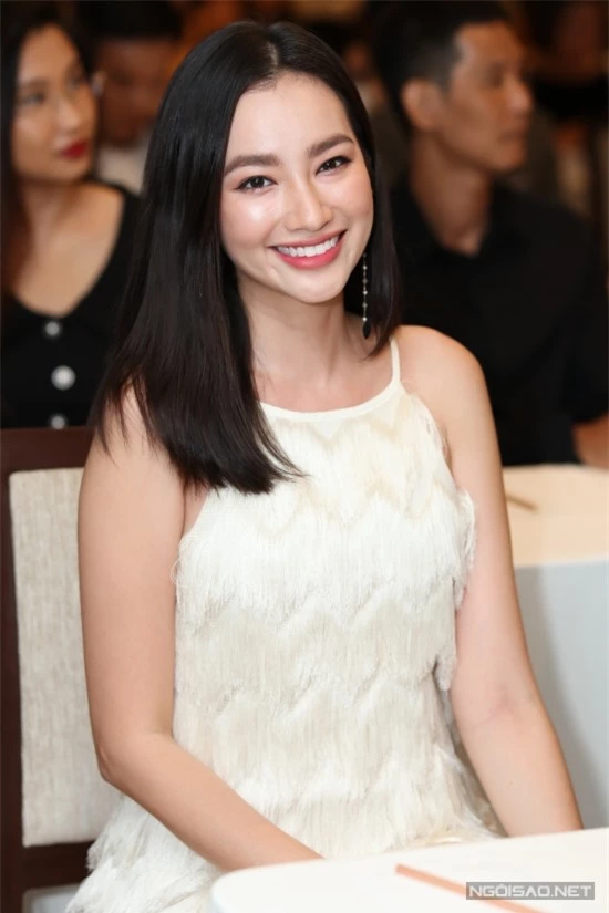 Hoa hậu Trúc Diễm khoe nhan sắc ở tuổi 33. Hiện cô tận hưởng hôn nhân hạnh phúc bên ông xã John Tấn Từ.