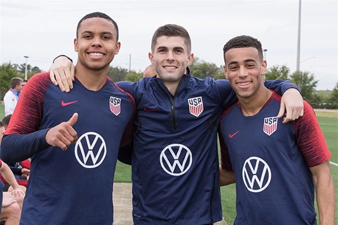 McKennie, Pulisic và Adams trong màu áo ĐT Mỹ