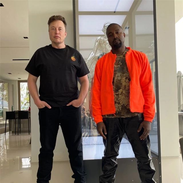 Tỷ phú Elon Musk khuyên Kanye West hoãn tranh cử Tổng thống Mỹ 2020 - Ảnh 1.