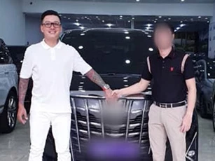 Tuấn Hưng chi khoảng 4 tỷ đồng để mua 'xế hộp' mới