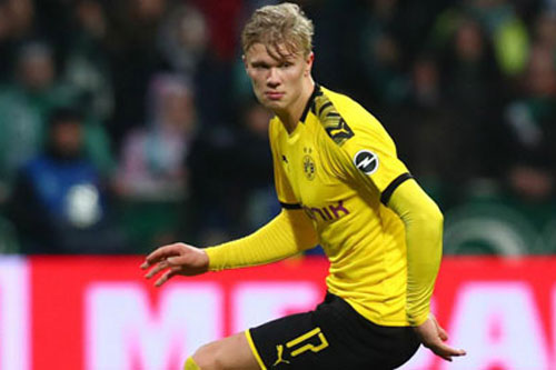 Dortmund lại phạm sai lầm khi không mua thêm tiền đạo?