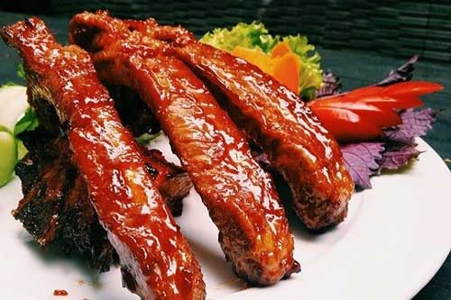 Làm sườn nướng bằng nồi cơm điện vừa tiện vừa thơm ngon khó cưỡng