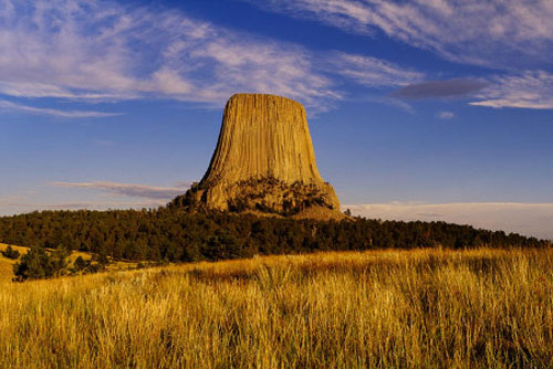 Bí mật thú vị về núi Tháp Quỷ nổi tiếng của Mỹ