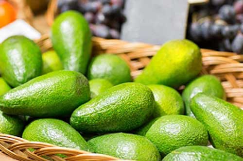 Quả bơ - "thần dược" dưỡng da sáng mịn hồng hào cho mọi độ tuổi