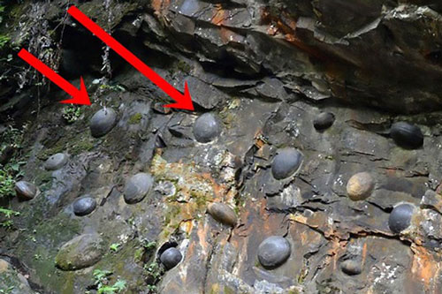 Vách đá kỳ quái cứ 30 năm lại "đẻ trứng" một lần, các nhà khoa học đau đầu đi tìm lời giải đáp