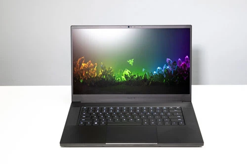 Laptop gaming tốt nhất: Razer Blade 15.