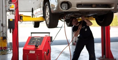 Các bước tự thay dầu nhớt ô tô tại nhà đơn giản nhất