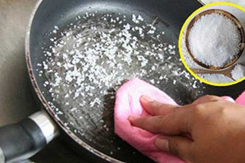 8 mẹo nhỏ cực hữu ích từ muối, bạn sẽ hối hận vì không biết sớm hơn