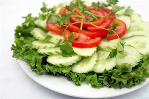 Cà chua dễ ăn nhưng chớ dại kết hợp kiểu này, vừa mất chất vừa dễ gây ngộ độc thực phẩm