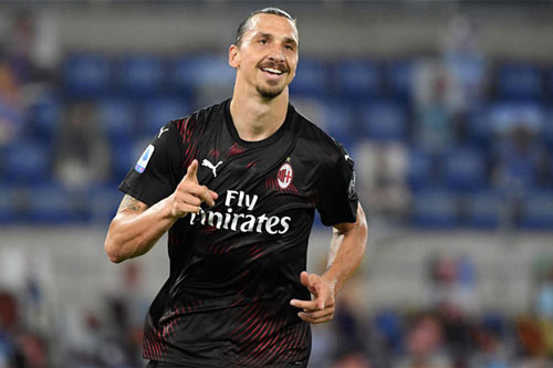 Ibrahimovic lập kỳ tích chưa từng có tại Serie A