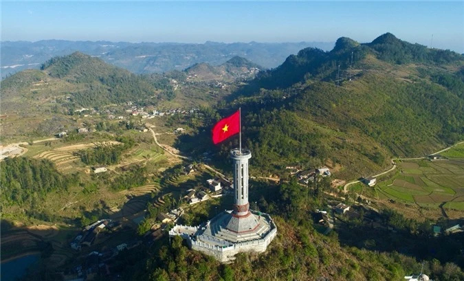 Đẹp mê mẩn cảnh đẹp Việt Nam từ trên cao - Ảnh 1.