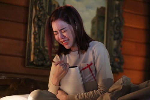 Giận chồng nên sang cô hàng xóm ngủ nhờ, nửa đêm nghe gõ cửa, tôi giật mình khi nghe giọng nói của người đứng bên ngoài cửa