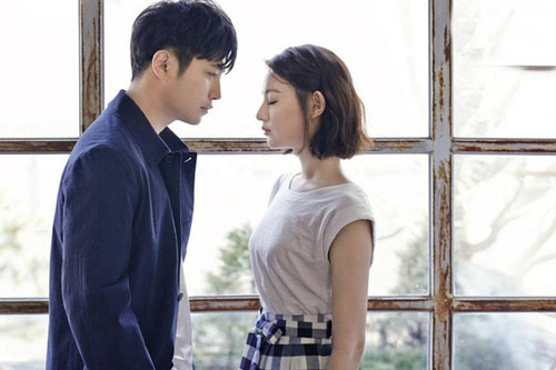 Nửa đêm chồng về nhà với khuôn mặt giàn giụa nước mắt