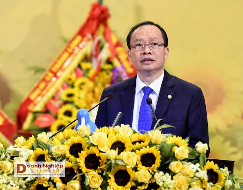 ông Trịnh Văn Chiến, Ủy viên Trung ương Đảng, Bí thư Tỉnh ủy, Chủ tịch HĐND tỉnh Thanh Hóa.