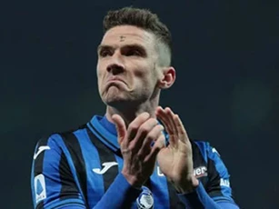 Chelsea nhắm 2 mục tiêu 'ngon, rẻ' nếu mua hụt Chilwell