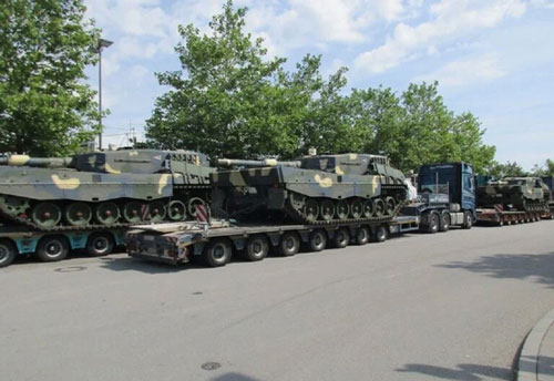 Hungary nh&#x1EAD;n l&#xF4; &quot;b&#xE1;o th&#xE9;p&quot; 2A4 &#x111;&#x1EA7;u ti&#xEA;n t&#x1EEB; &#x110;&#x1EE9;c