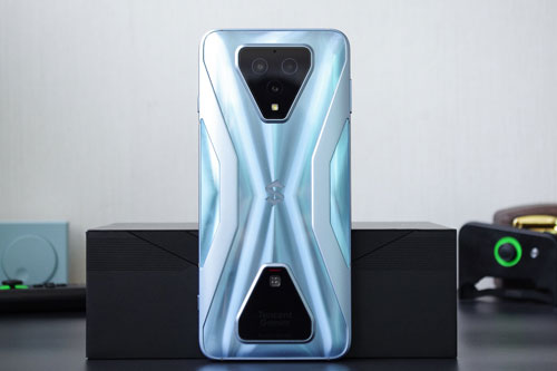 Smartphone chip S865, RAM 12 GB, pin 4.729 mAh, sạc 65W, giá hơn 13 triệu