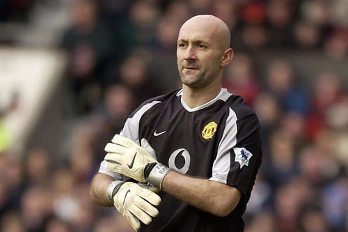 4. Fabien Barthez (thời gian gắn bó với CLB: 2002-2004).