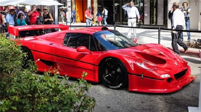 Những mẫu siêu xe nhanh nhất của Lamborghini và Ferrari