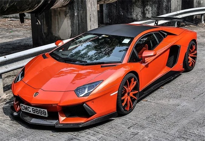 Những mẫu siêu xe nhanh nhất của Lamborghini và Ferrari