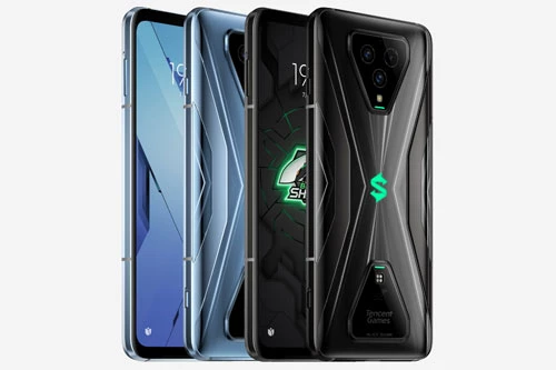 Black Shark 3S được bán ra tại Trung Quốc từ ngày 4/8 với 2 màu Skyfall Black và Crystal Blue. Giá của bản 128 GB là 3.999 Nhân dân tệ (tương đương 13,26 triệu đồng). Bản 256 GB có giá 4.299 Nhân dân tệ (14,26 triệu đồng). 4.799 Nhân dân tệ (15,92 triệu đồng) là mức giá cho bản 512 GB.