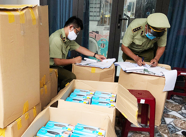Đà Nẵng: 4 ngày phát hiện, tạm giữ 65.500 khẩu trang không rõ nguồn gốc xuất xứ