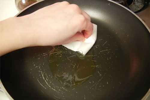 8 sai lầm tai hại khi dùng chảo chống dính hại cả nhà ‘rước’ ung thư vào người: Số 7, 8 hầu như ai cũng mắc phải