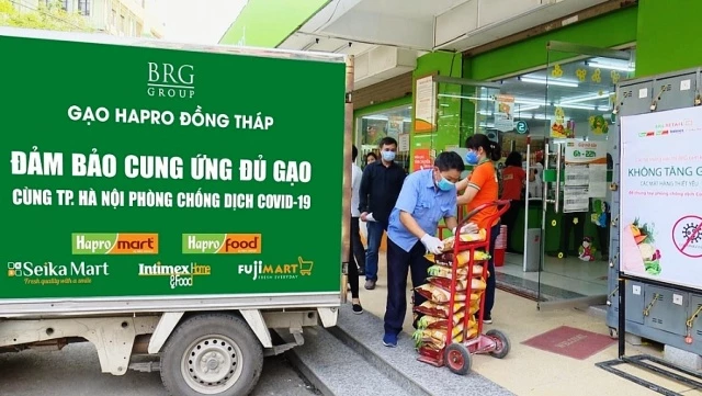 BRGMart luôn chủ động nguồn hàng một số mặt hàng thiết yếu do chính các công ty thành viên thuộc Tập đoàn BRG sản xuất