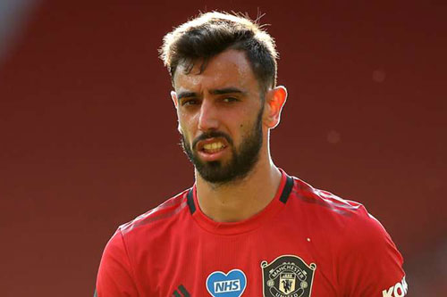 Bruno Fernandes bị 'bóc mẽ' bí kíp đá penalty bách phát bách trúng