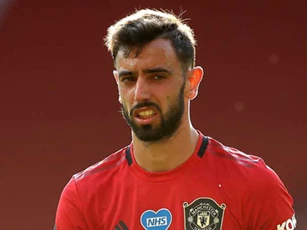 Bruno Fernandes bị 'bóc mẽ' bí kíp đá penalty bách phát bách trúng