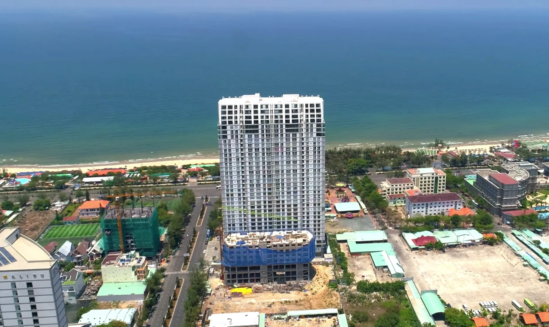 Quy hoạch xây dựng được Thủ tướng phê duyệt yêu cầu dưới 18 tầng, nhưng Dự án Sơn Thịnh 2 lại vượt 15 tầng.