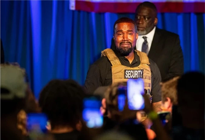 Kanye West trong cuộc vận động tranh cử tổng thống ngày 19/7. Ảnh: AP.