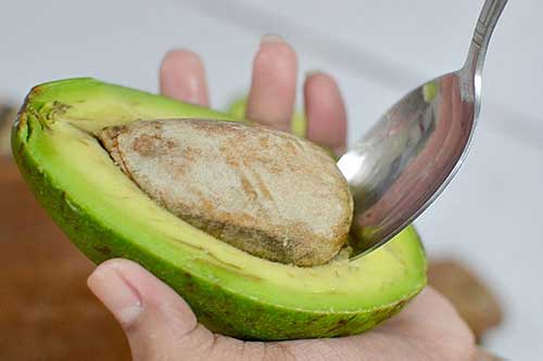 Ăn bơ đừng dại mà mắc phải những sai lầm này, cẩn thận gây hại cả gia đình