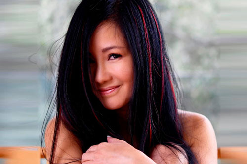 Hồng Nhung rơi nước mắt cảm động ở khu cách ly