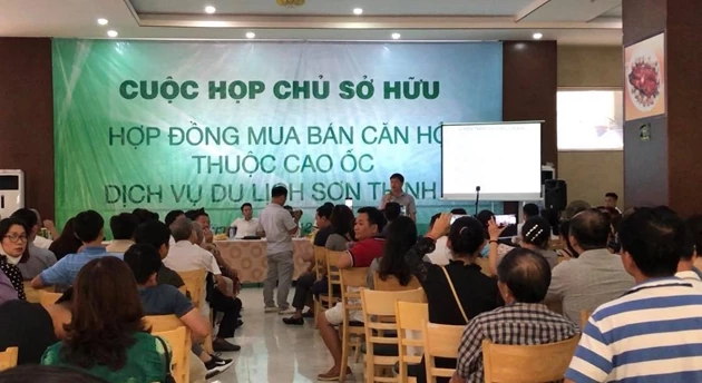  Buổi đối thoại ngày 12/7/2020 giữa chủ đầu tư và cư dân đã không đạt được kết quả nào. (Ảnh: CT)