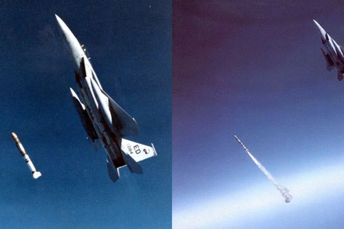 Một vụ thử vũ khí chống vệ tinh mà Mỹ thực hiện với tiêm kích F-15.
