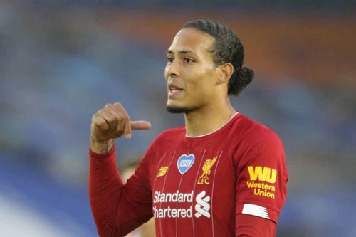 =7. Virgil van Dijk (Liverpool, 72 triệu bảng).