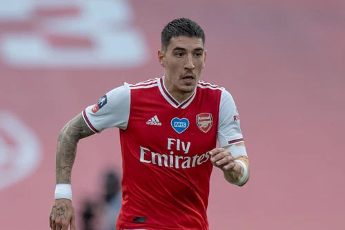 Hậu vệ phải: Hector Bellerin.