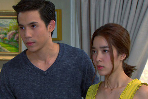 Vừa ngồi vào bàn đã bị mẹ chồng nói "có làm thì mới có ăn", nàng dâu có màn đáp trả khiến chị em vỗ tay khen ngợi