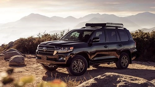 Toyota ra mắt 2021 Land Cruiser Heritage Edition