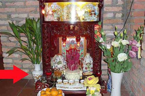 Đặt bàn thờ Thần Tài chớ quên cúng những thứ này, có thể giúp gia chủ "cầu được ước thấy"