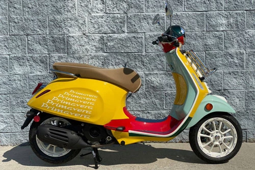 Vespa Primavera Sean Wotherspoon.