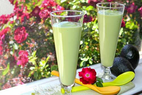 Cách làm sinh tố bơ sầu riêng thơm lừng, hấp dẫn