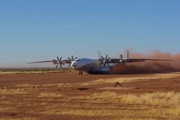 Máy bay vận tải cánh quạt hạng nặng An-22 Antey của Nga. Ảnh: Reporter.