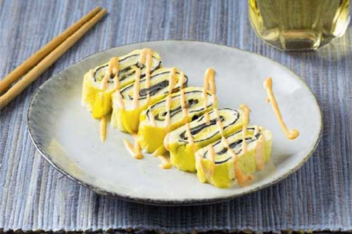 Mưa mát làm món trứng rán rong biển lạ miệng, thơm ngon