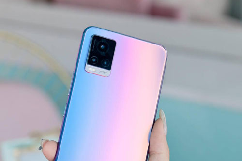 Vivo trình làng smartphone chip S765G, RAM 8 GB, pin 4.000 mAh, giá hơn 9 triệu